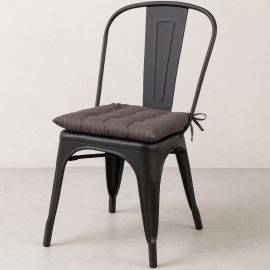 COUSSIN DE CHAISE MATELASSÉ CARRÉ COLORIS TAUPE AVEC CORDONS D’ATTACHE 38 X 38 X 3,5 CM