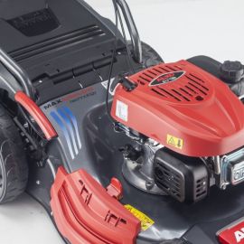 TONDEUSE À GAZON À ESSENCE AUTOTRACTÉE 46 CENTIMÈTRES 4 EN 1 AVEC BAC 60 LITRES