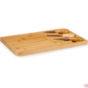 SET DE 4 PLANCHES À DÉCOUPER EN BAMBOU AVEC 3 USTENSILES EN ACIER INOXYDABLE