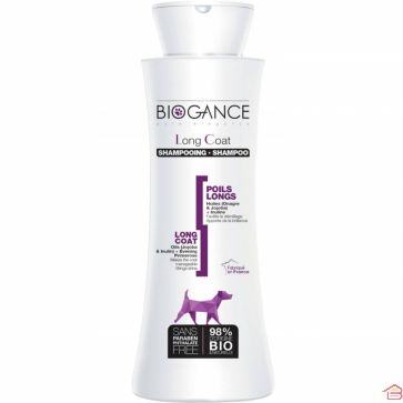 SHAMPOING POUR CHIENS POILS LONGS 250 ML À L’HUILE DE JOJOBA ET PLANTES NATURELLES