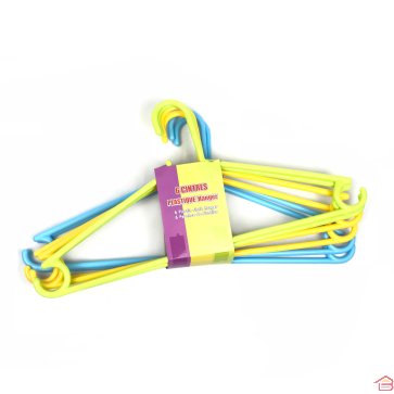 LOT DE 6 CINTRES EN PLASTIQUE