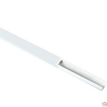 MOULURE ÉLECTRIQUE AUTO-ADHÉSIVE BLANCHE 20 X 12 MM AVEC CANAL POUR PASSAGE ET PROTECTION DES CÂBLES